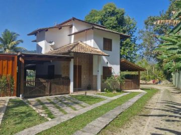 Sobrado em Condomínio à Venda